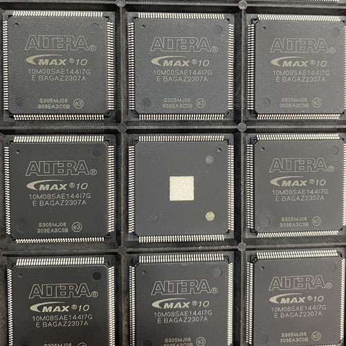 10M08SAE144I7G Intel